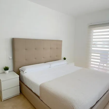 Tu Casa Lunymar Apartment *